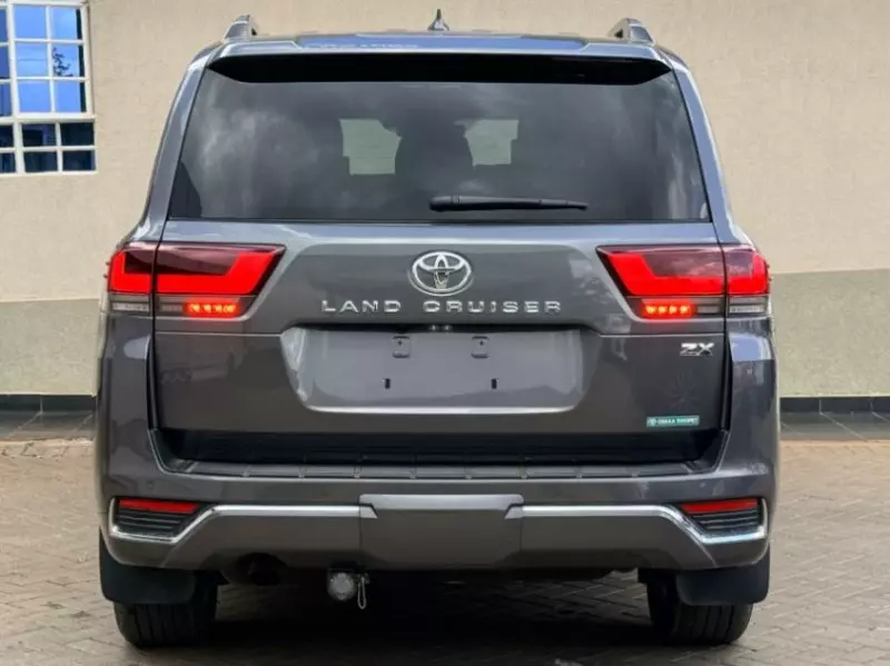 Toyota LAND CRUISER 300 LC300   - 2022