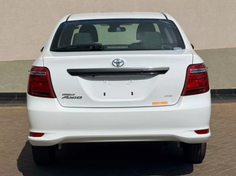 Toyota Axio    - 2018