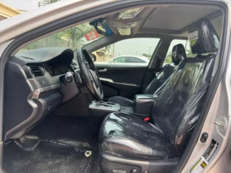Toyota Camry   - 2013