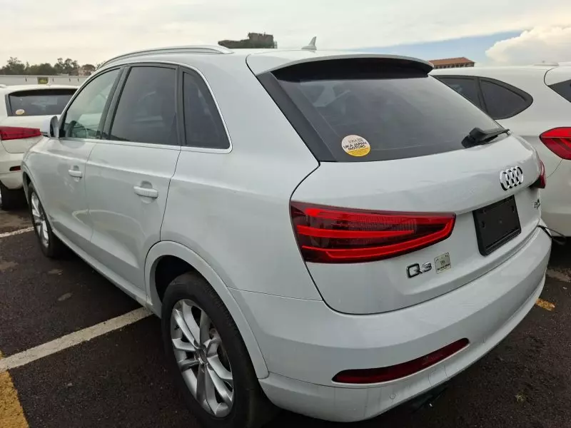 Audi Q3   - 2014