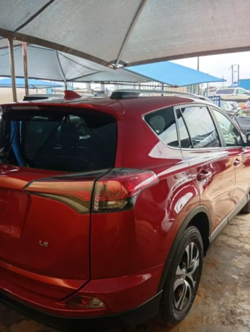 Toyota RAV4 - 2016