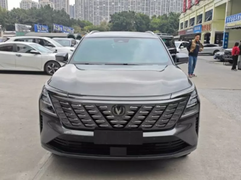 CHANGAN CS 75   - 2024