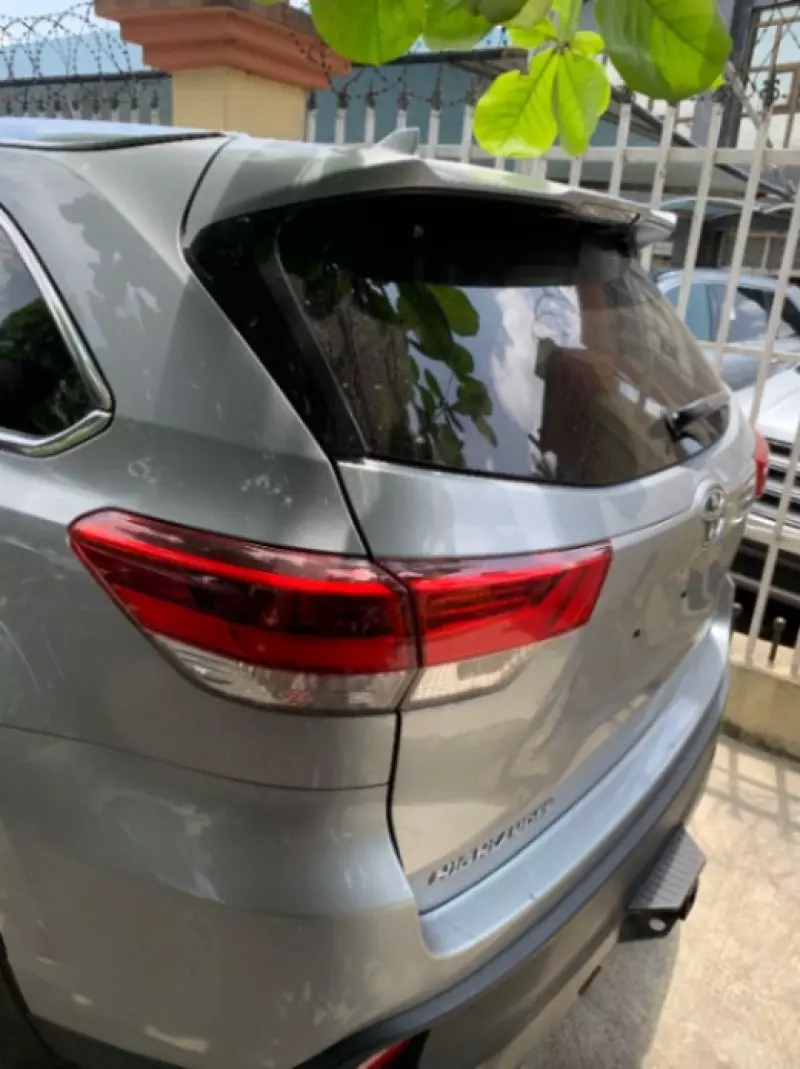 TOYOTA Highlander   - 2017