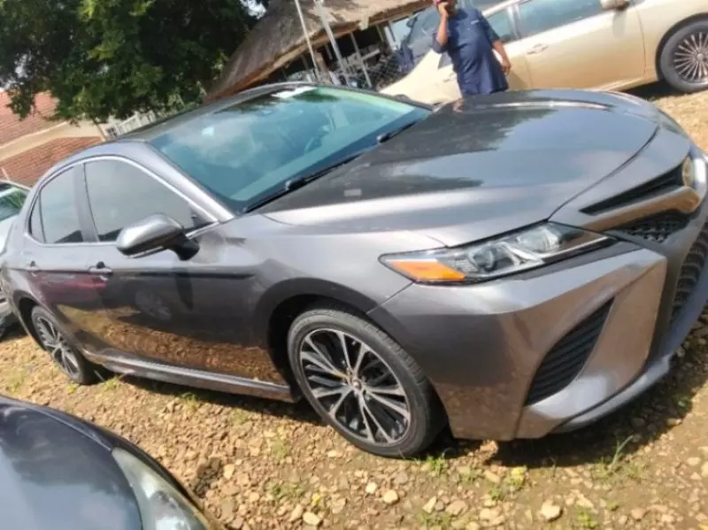 TOYOTA Camry   - 2018