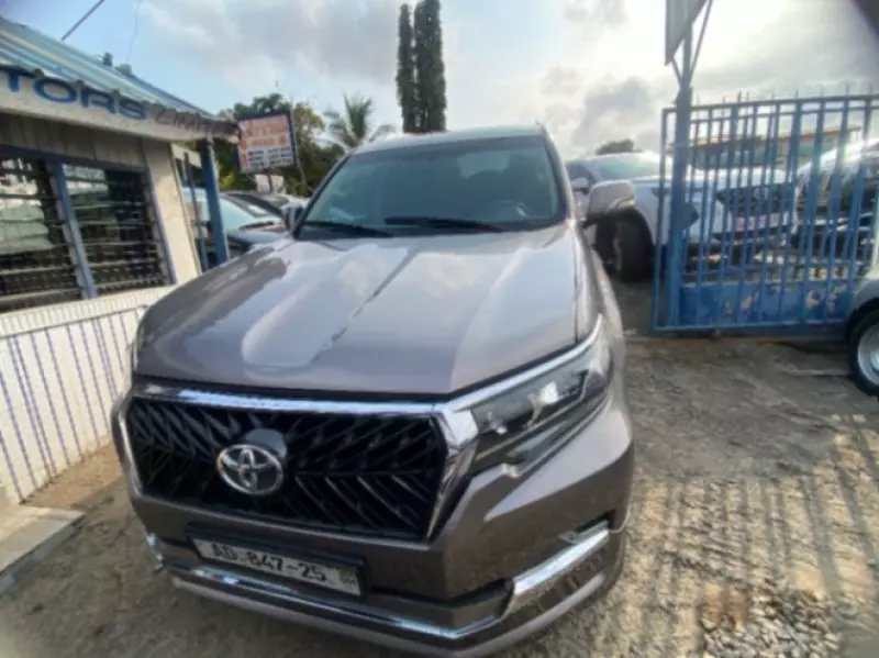 TOYOTA Land Cruiser Prado   - 2016