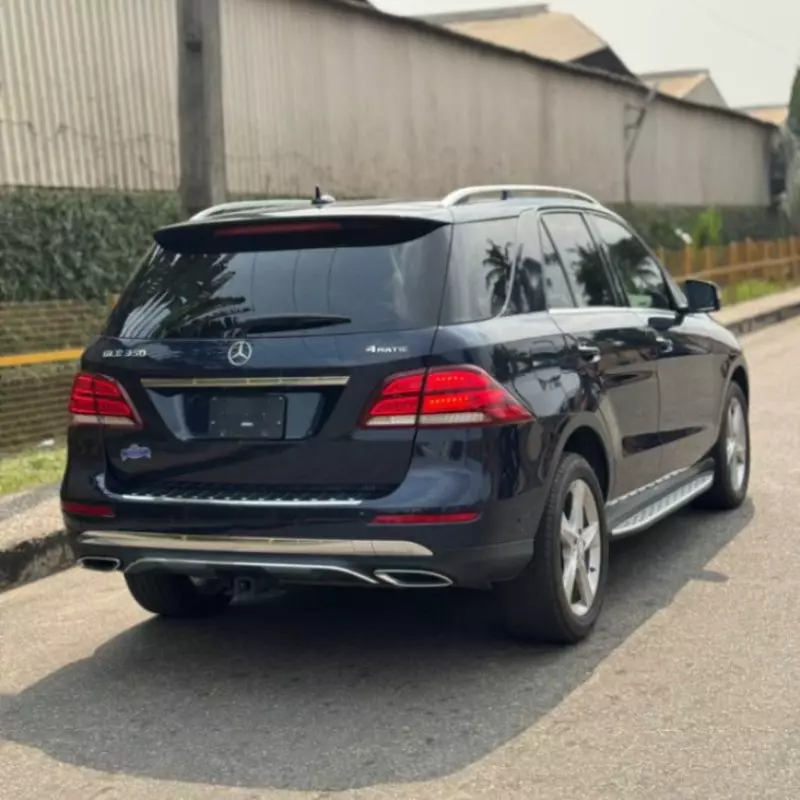 Mercedes-Benz GLE-Class   - 2017