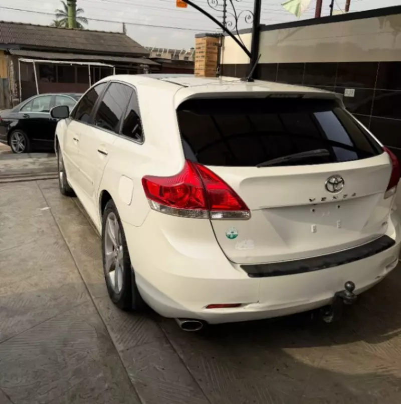 Toyota Venza   - 2009