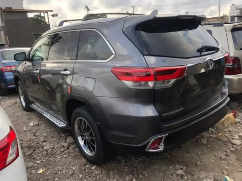 Toyota Highlander - 2018