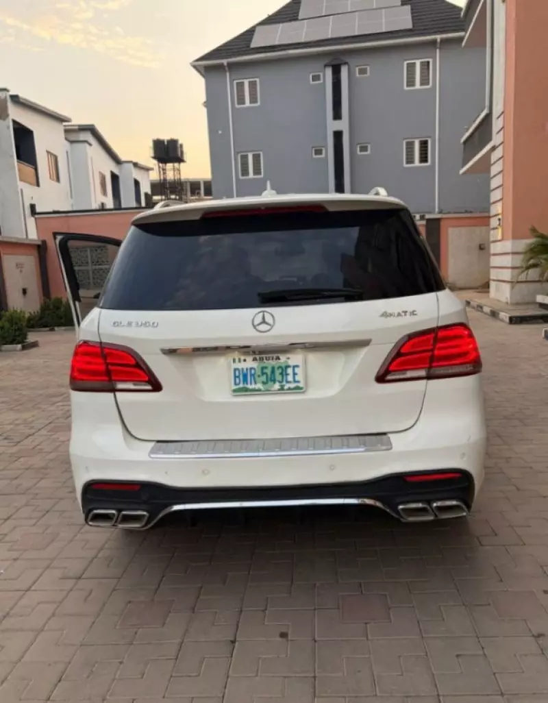 Mercedes-Benz ML-Class - 2012