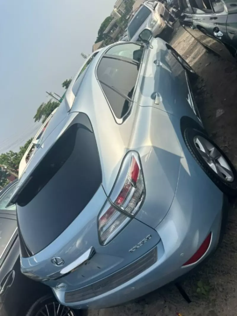 Lexus RX   - 2010