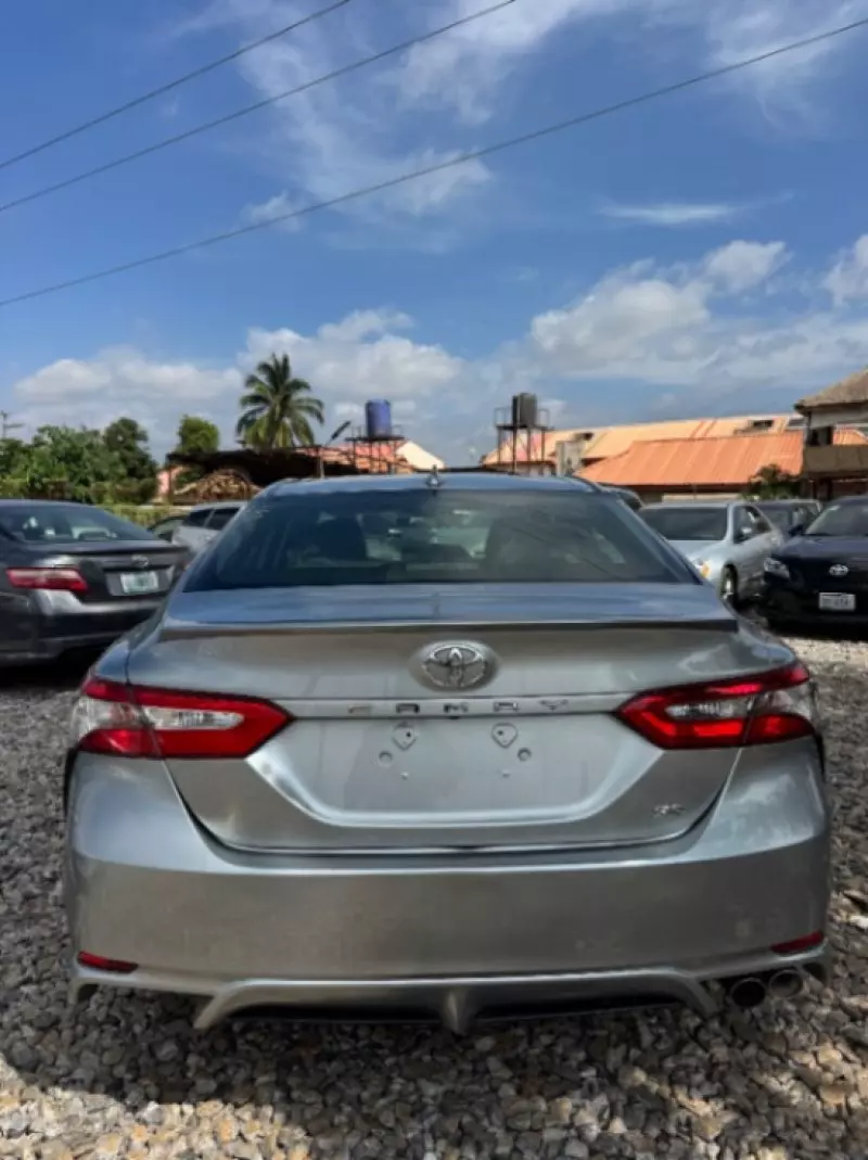 TOYOTA Camry   - 2020