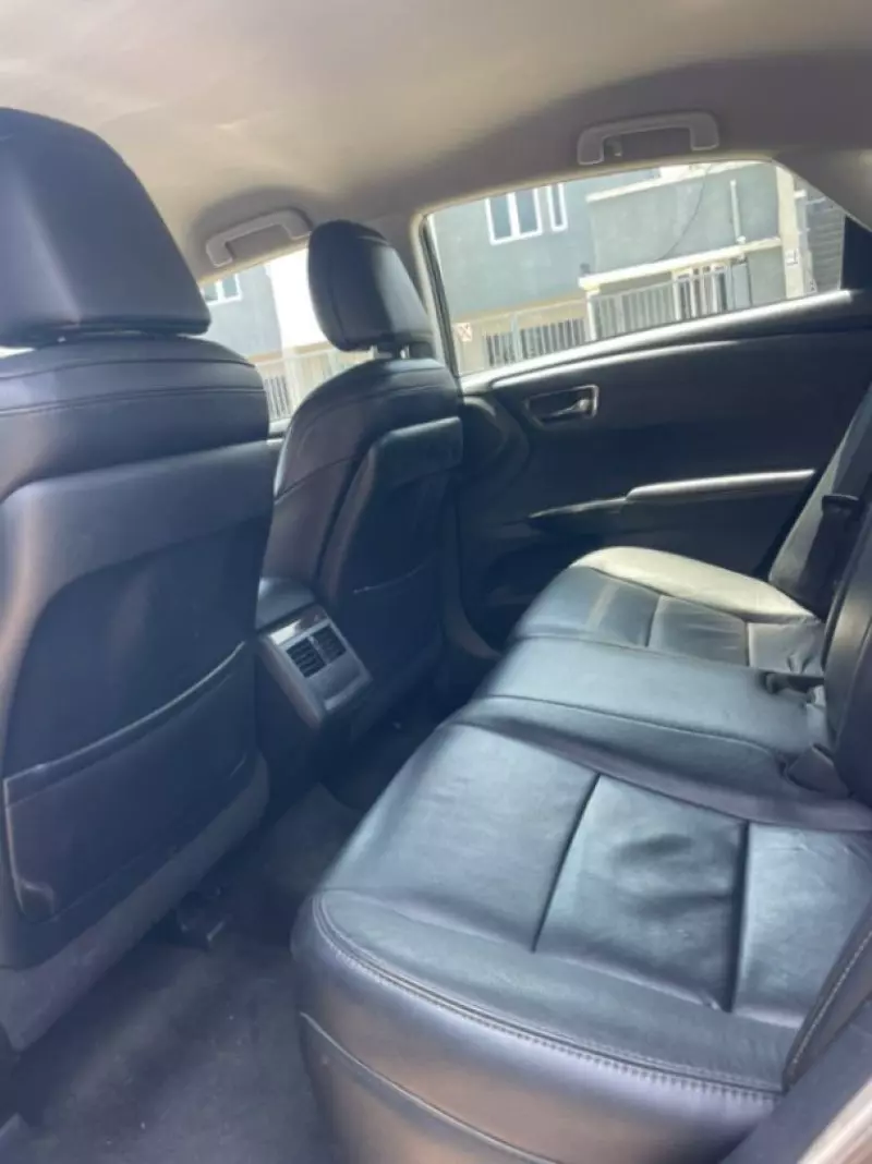 Toyota Avalon   - 2013
