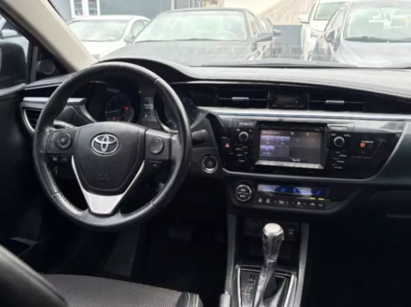 TOYOTA Corolla   - 2015