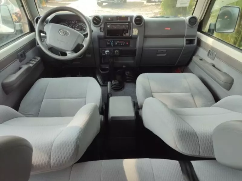 Toyota Land Cruiser   - 2017