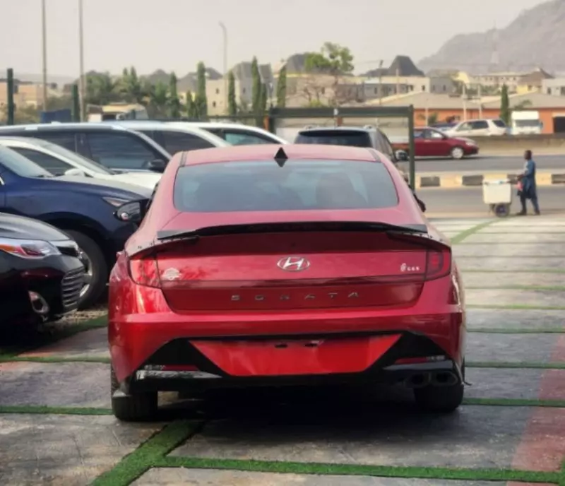 Hyundai Sonata   - 2020