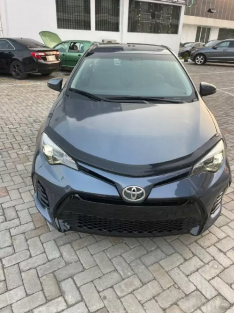 Toyota Corolla   - 2015