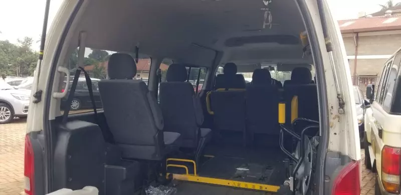 Toyota Hiace (High Roof) - 2010