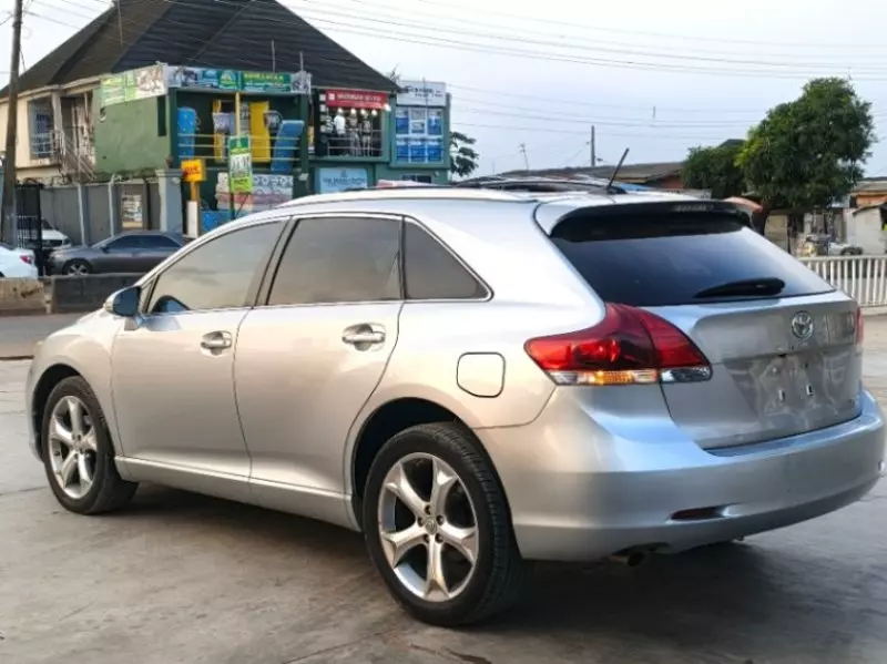 TOYOTA Venza   - 2015