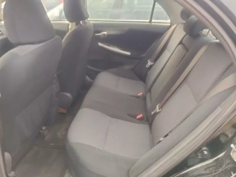 TOYOTA Corolla - 2010