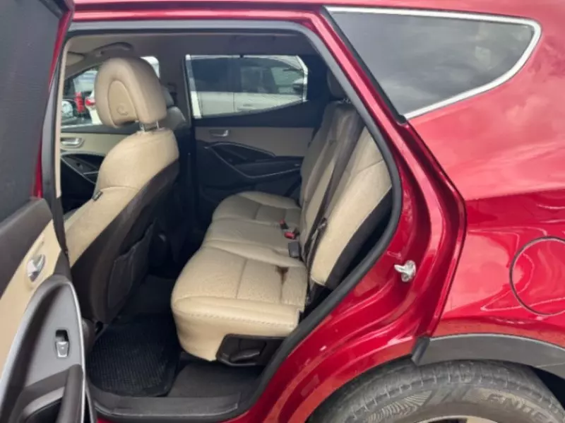 Hyundai Santa Fe   - 2014