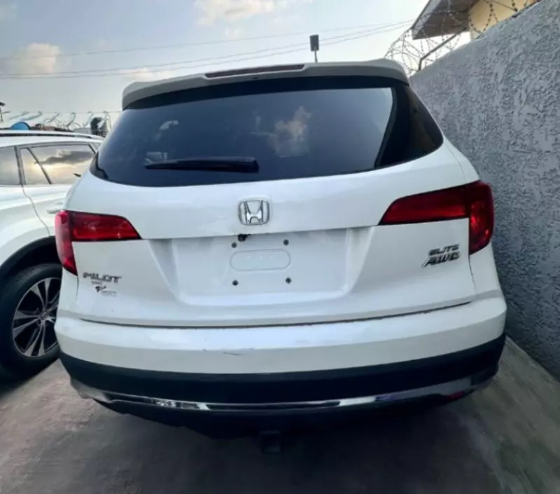 Honda Pilot   - 2017