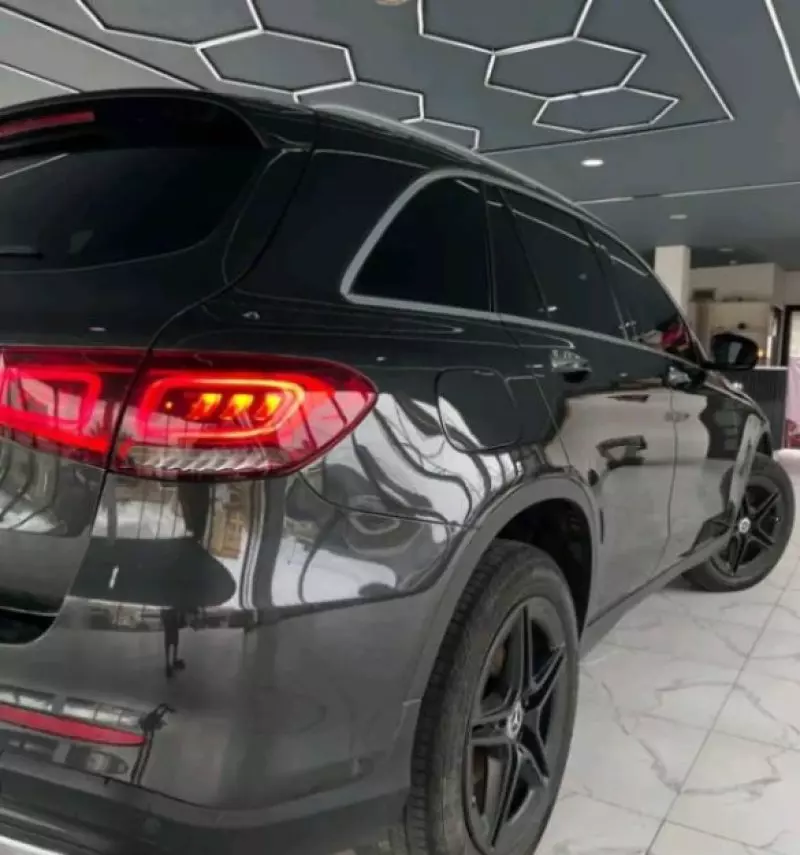 Mercedes-Benz GLC 300   - 2020