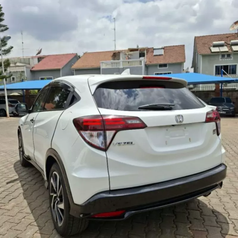 Honda Vezel    - 2018