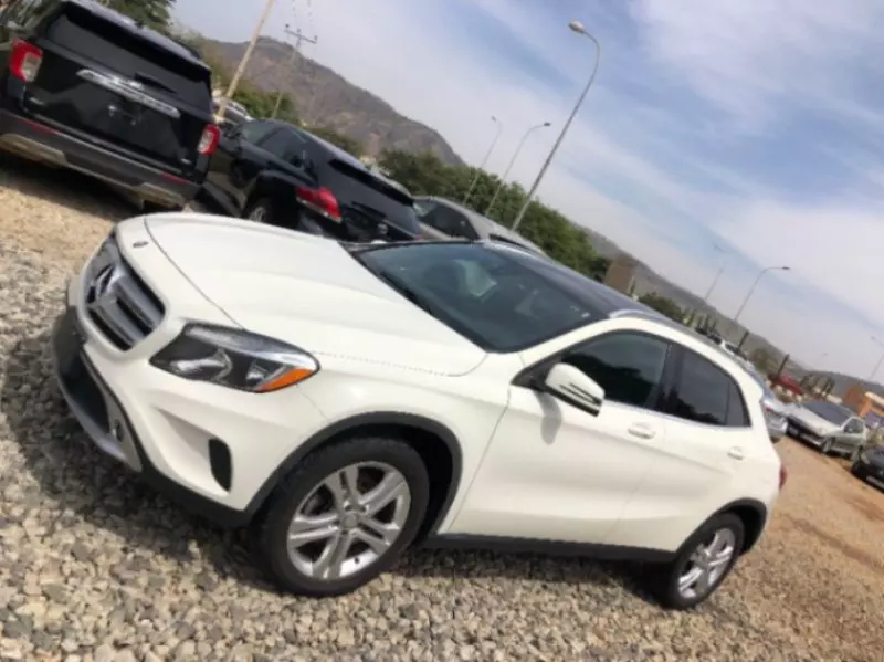 Mercedes-Benz GLA 250   - 2016
