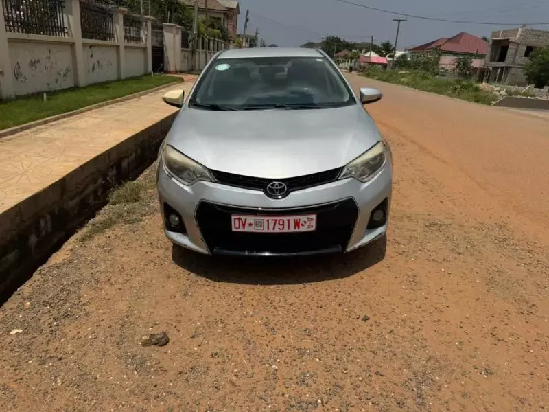 Toyota Corolla   - 2014