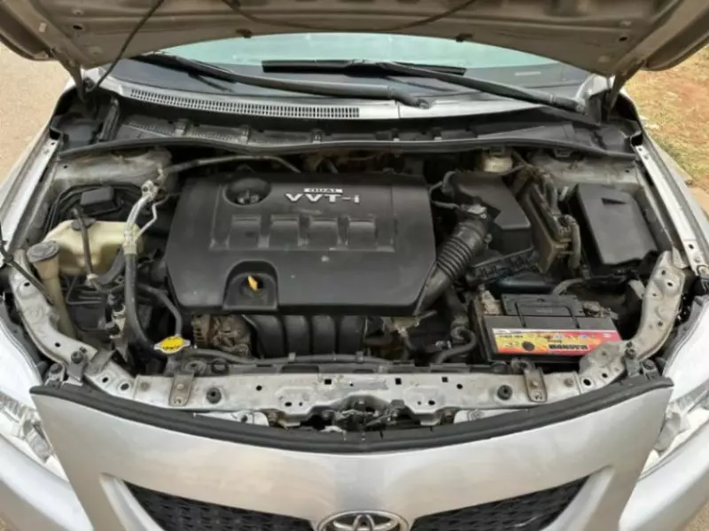 Toyota Corolla   - 2009
