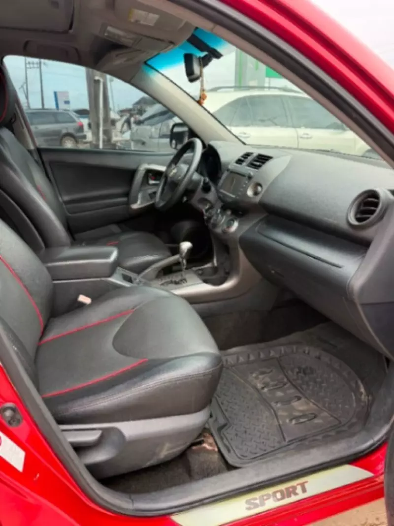 TOYOTA RAV 4   - 2010