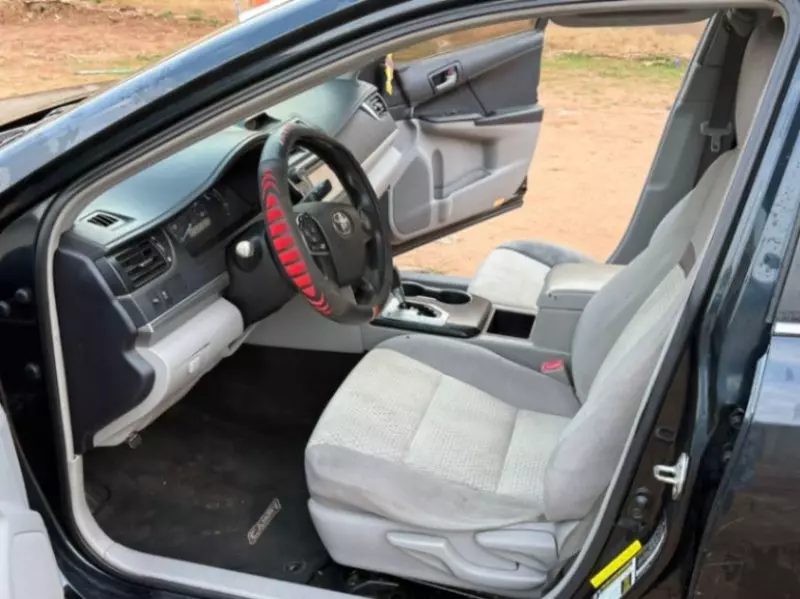 Toyota Camry   - 2013