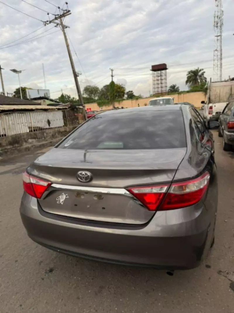 Toyota Camry   - 2015