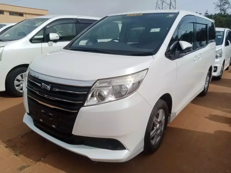 TOYOTA Noah   - 2015