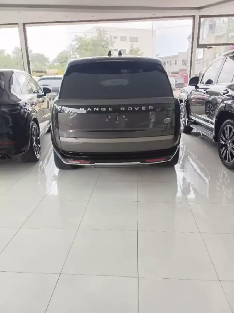 RANGE ROVER Bespoke    - 2024