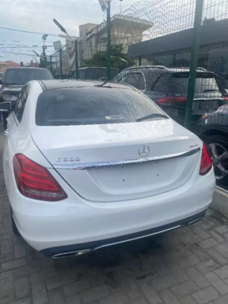 Mercedes-Benz C-Class   - 2015