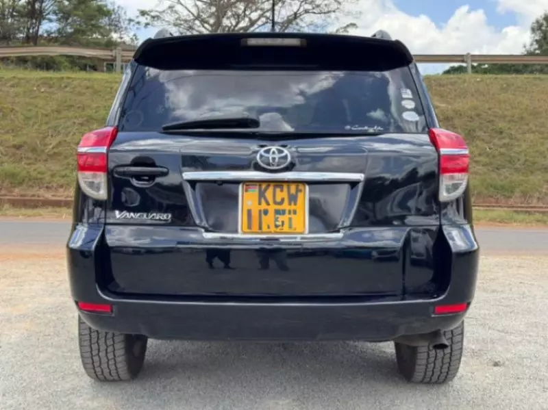 Toyota Vanguard    - 2012