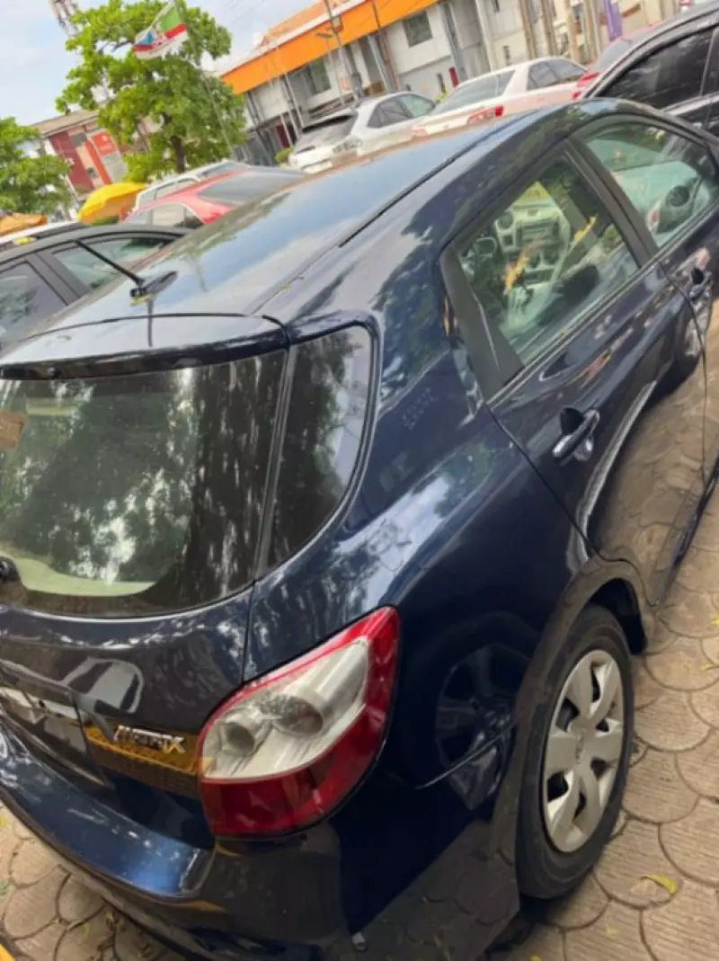 TOYOTA Corolla Matrix   - 2009