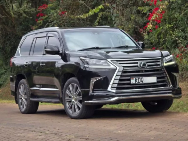 Lexus LX 570   - 2017