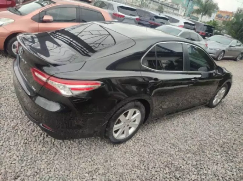 TOYOTA Camry   - 2019