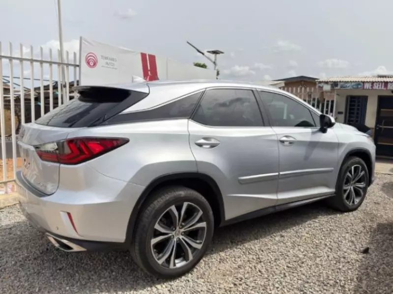 Lexus RX   - 2017