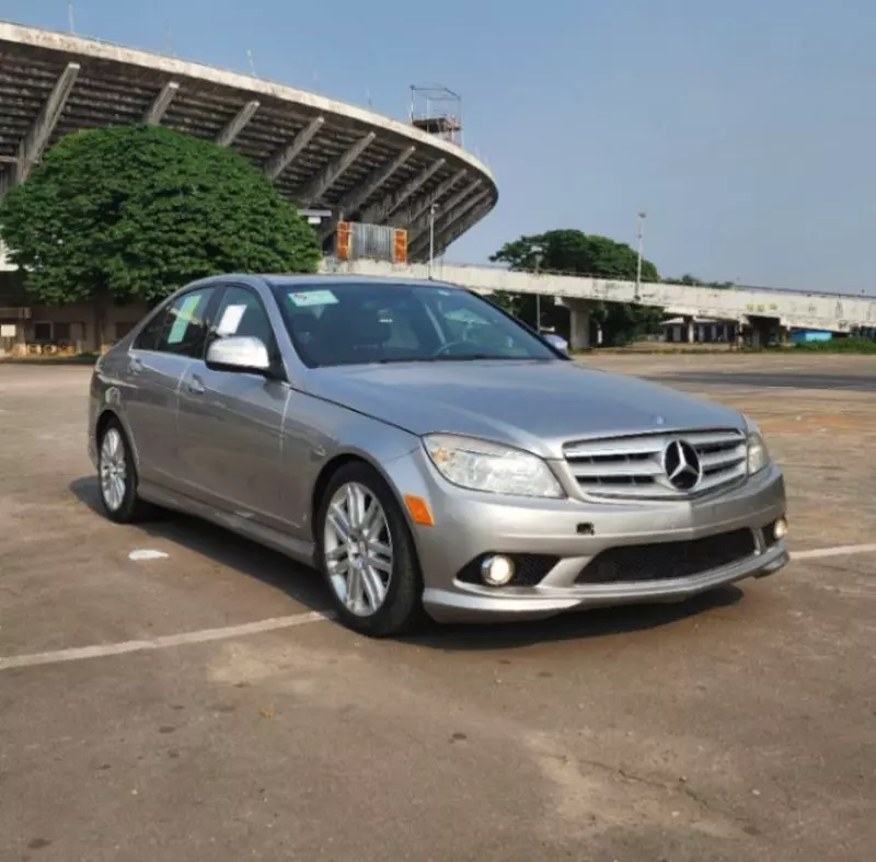 Mercedes-Benz C-Class   - 2009