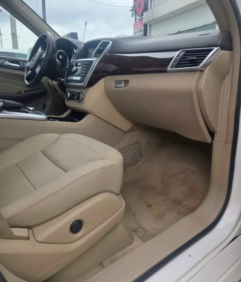 Mercedes-Benz 350   - 2015