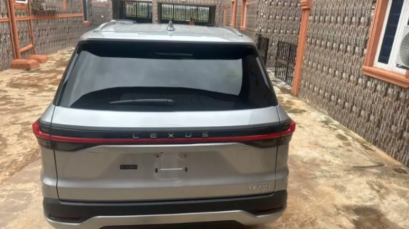 Lexus TX   - 2025