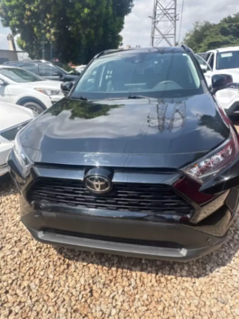 Toyota RAV4   - 2020