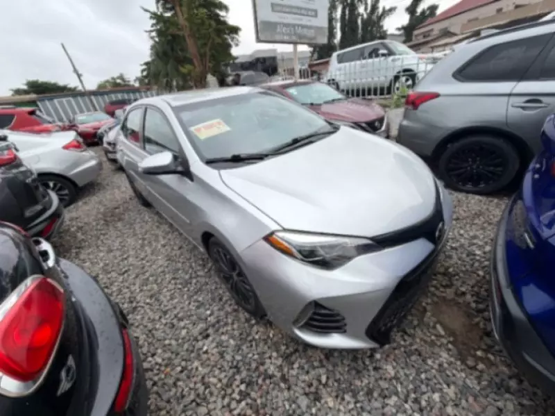 TOYOTA Corolla   - 2016