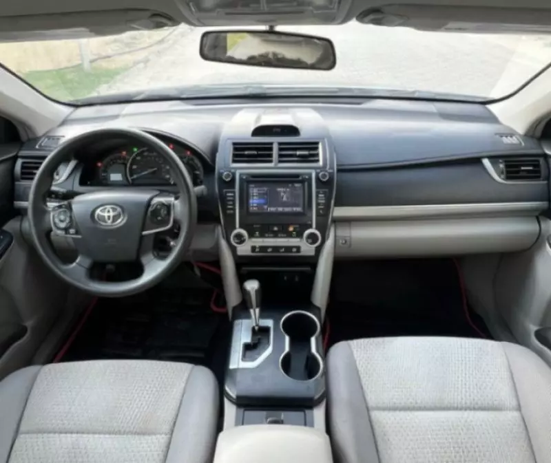 Toyota Camry   - 2014
