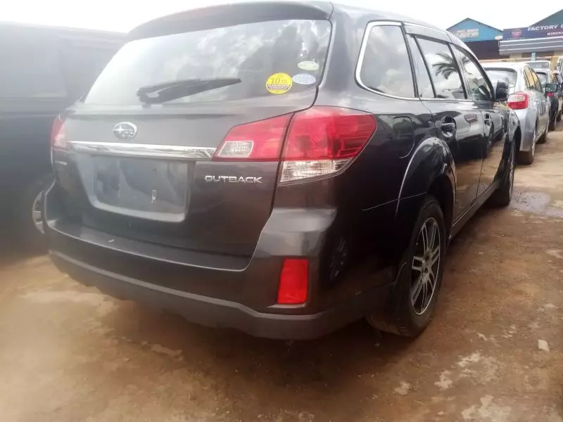 Subaru Outback - 2012