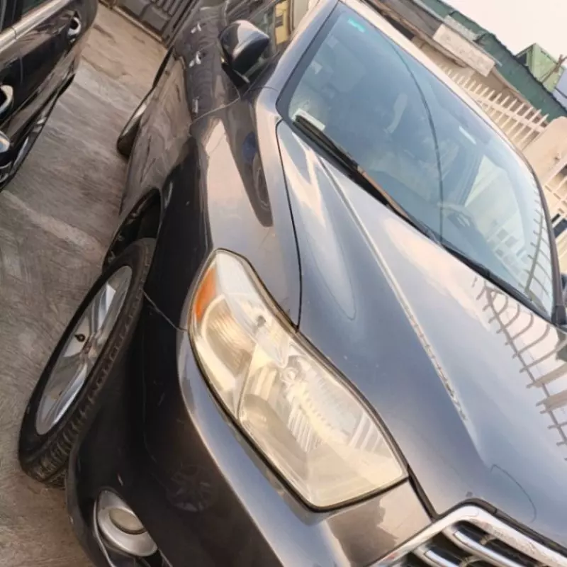 Toyota Highlander   - 2009