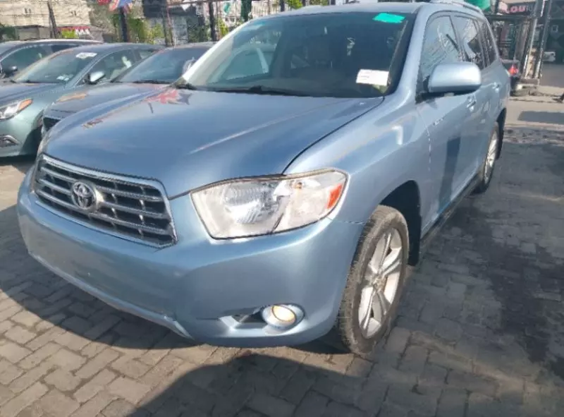 Toyota Highlander   - 2009